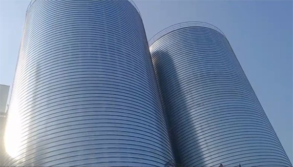 殷都2座混凝土高架卷板仓